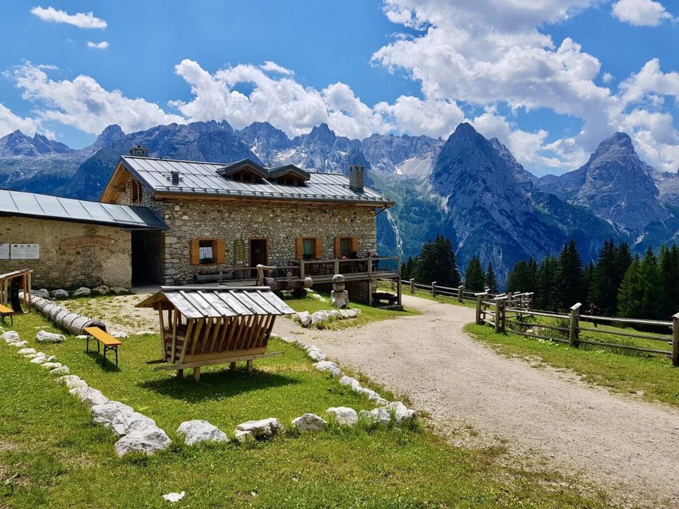 Malga Maràia, tra Cadini e Marmarole