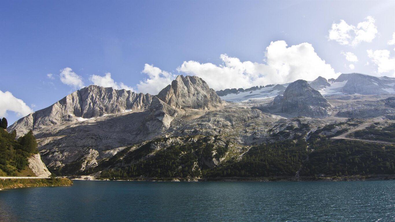 Marmolada dal Passo Fedaia Marmolada dal Passo Fedaia