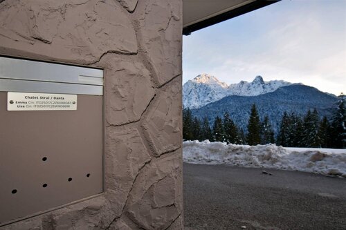 particolare ingresso