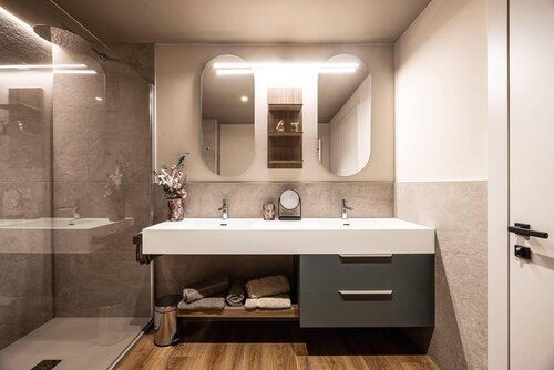 MENIA TAMON ANNARITA- CHALET STRUI