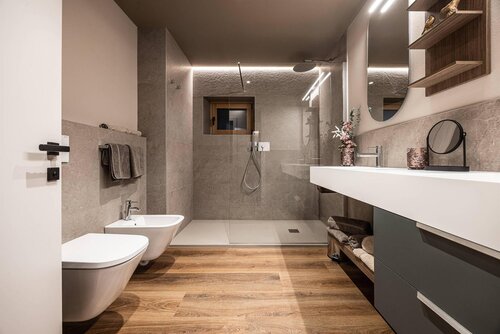 MENIA TAMON ANNARITA- CHALET STRUI