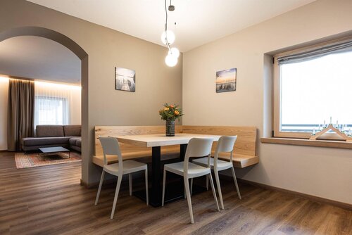 MENIA TAMON ANNARITA - CHALET STRUI