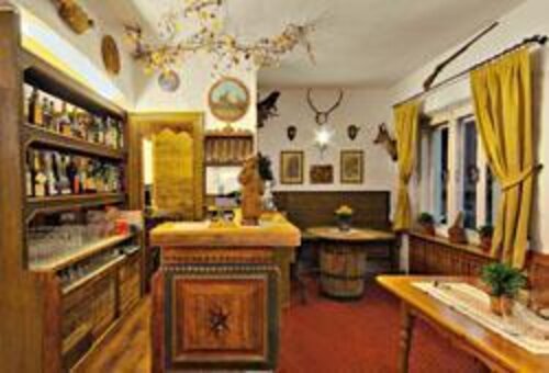 bar