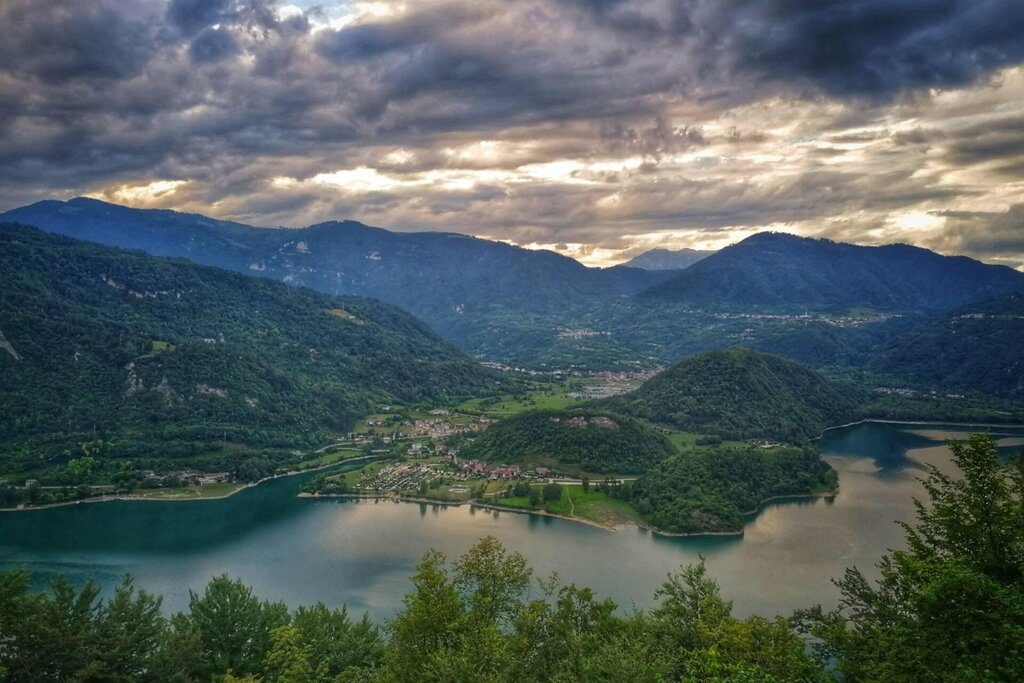 Lago_del_Corlo Lago_del_Corlo