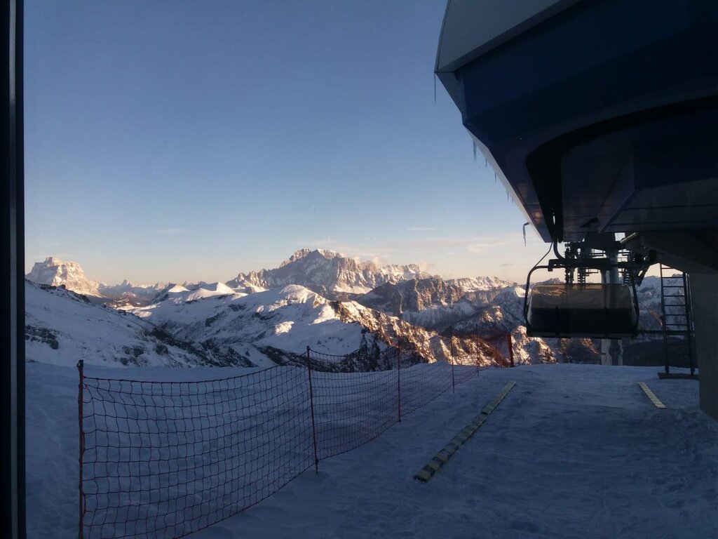 Seggiovia in inverno Seggiovia in inverno