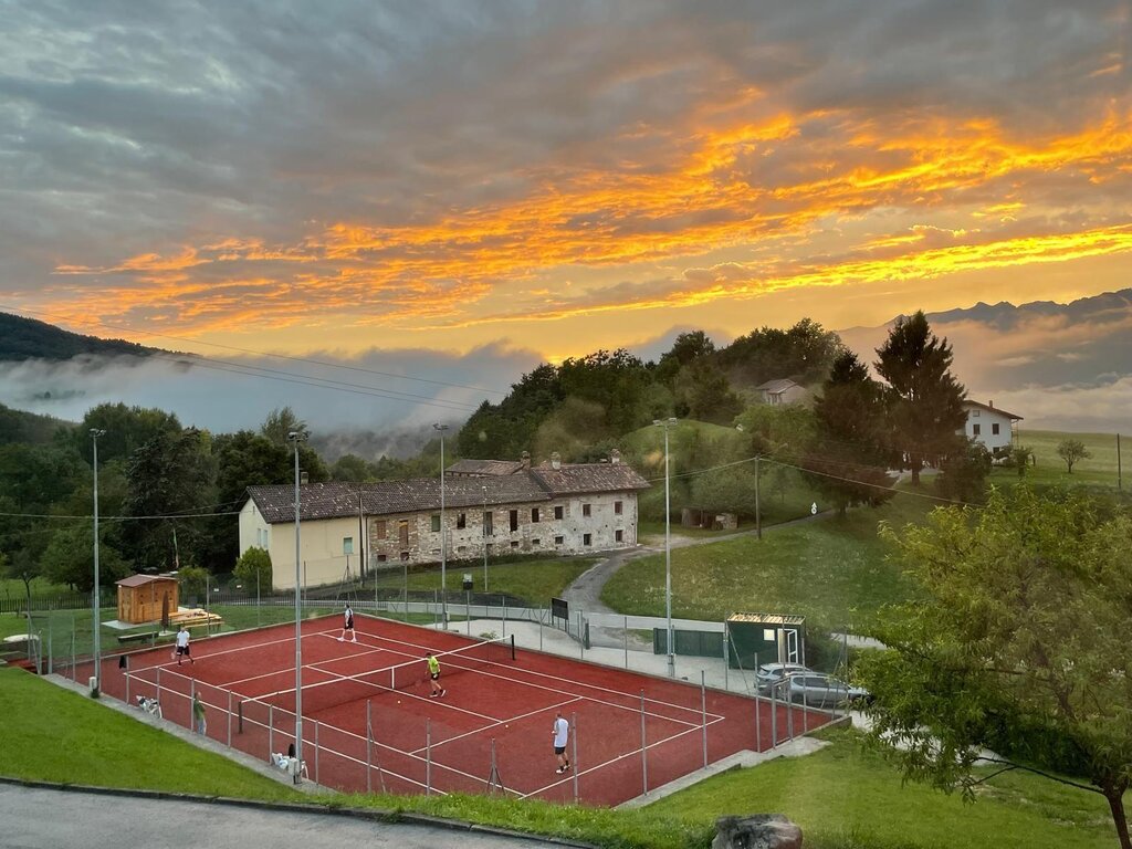 Tennis salvarada
