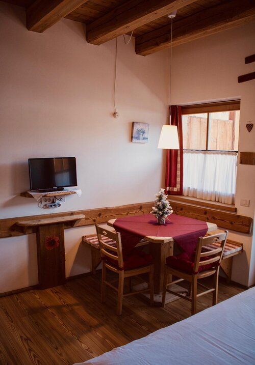 Living room 3
