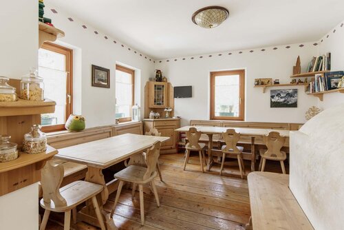 VILLA CHELE