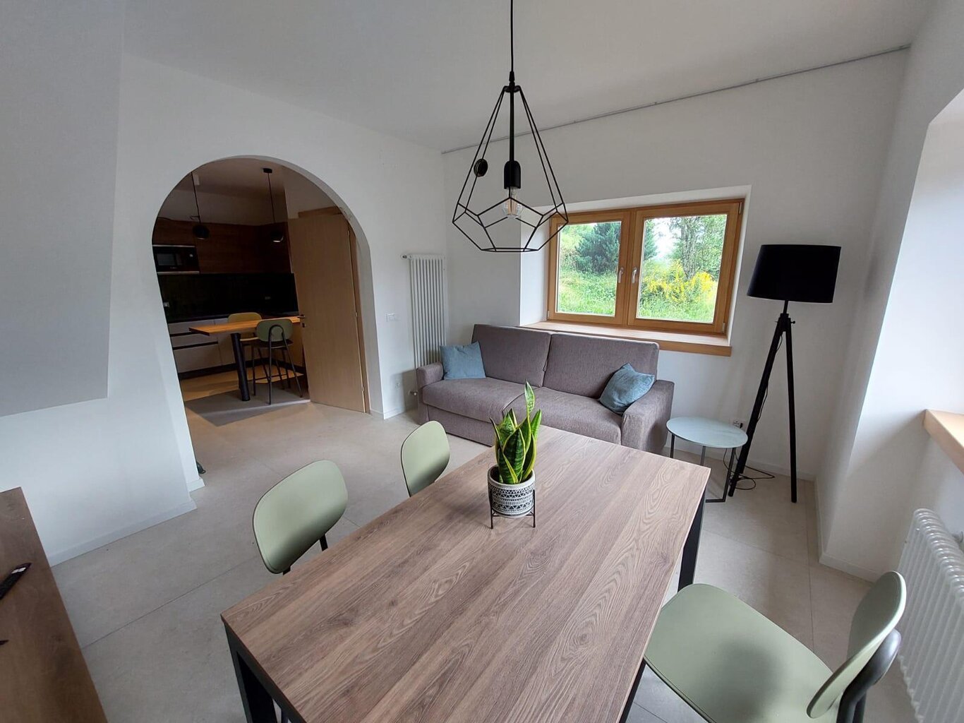 3b3c4bf7-a8d6-43ce-bc32-c7d3da3598f8 3b3c4bf7-a8d6-43ce-bc32-c7d3da3598f8